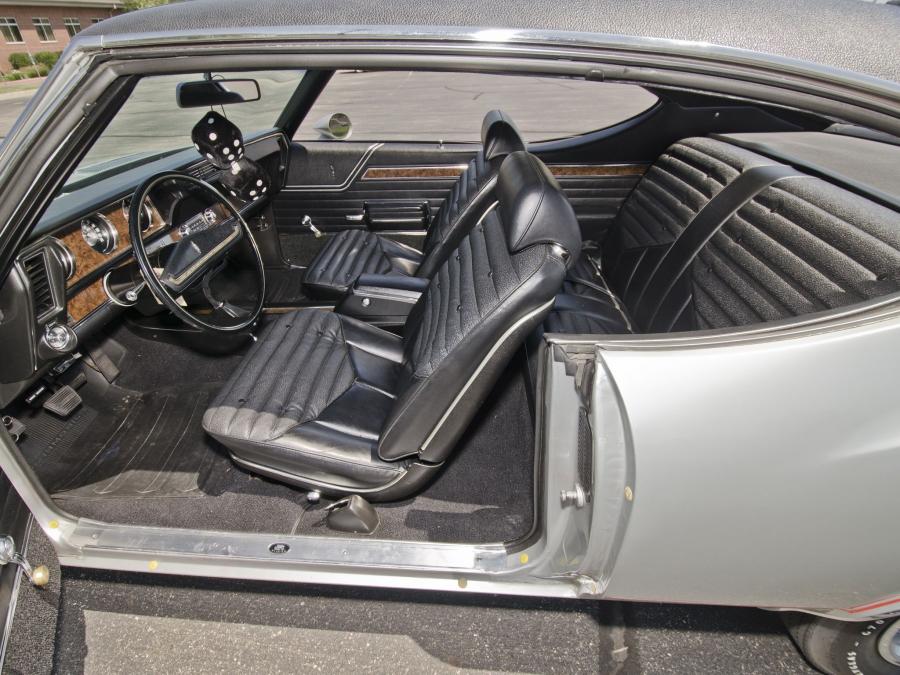  Oldsmobile 442 Holiday Coupe 1970 года  (фото 10 из 12)